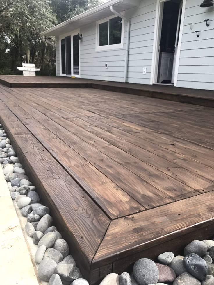 wood deck with mexican beach pebbles stained (1)